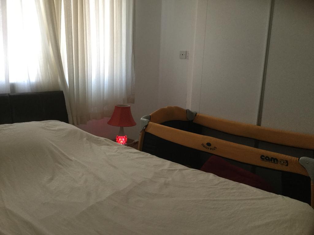 Aphrodite Beachfront Apartment Ghaziveran Екстериор снимка